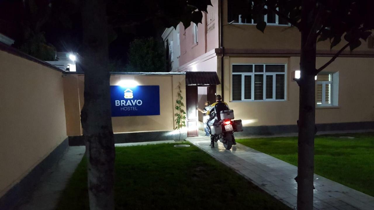 Hostel Bravo Fergana Zewnętrze zdjęcie