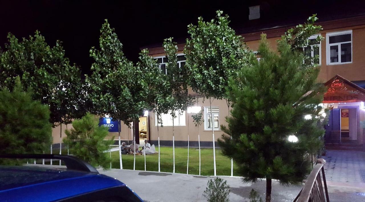 Hostel Bravo Fergana Zewnętrze zdjęcie